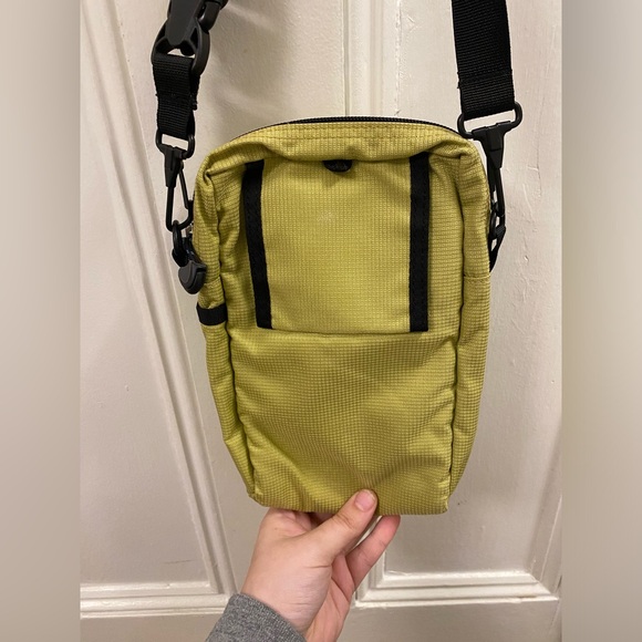 MEC (mountain equipment coop) Nylon Shoulder Bag - Picture 3 of 4